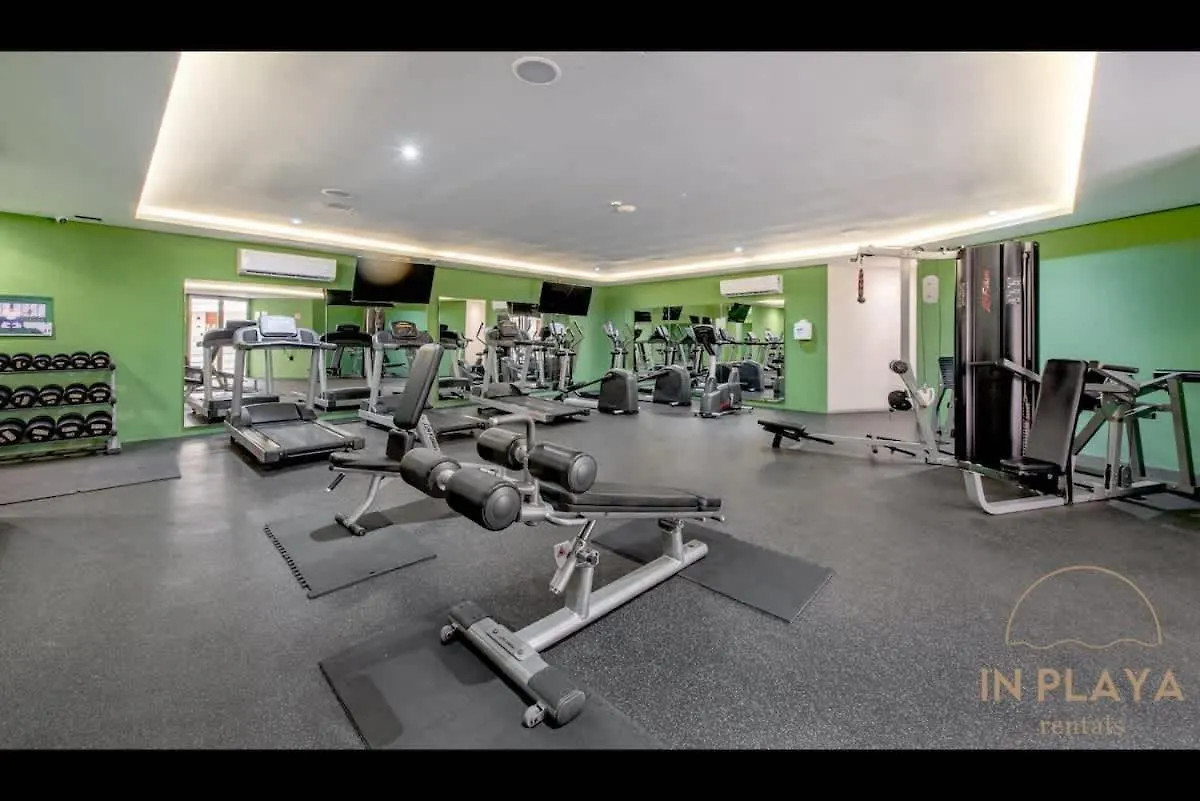Luxury Condo 1Bd Apt Ac Pool Gym Cinema Playa del Carmen Mexiko