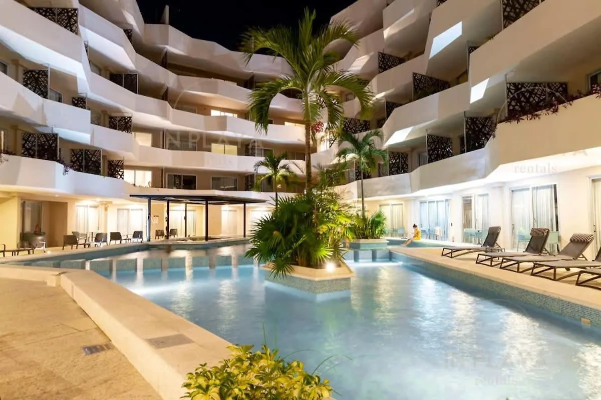 Luxury Condo 1Bd Apt Ac Pool Gym Cinema Playa del Carmen Apartment